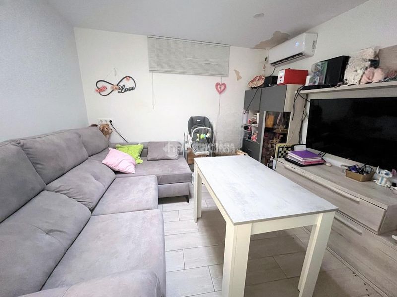 Foto e0a9a8db-9de2-4eba-ba90-71be570c8810. Casa aparellada a Cobreros Viejo San Fernando