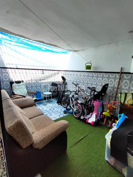 Foto aefd198c-83c2-456a-a20f-14a3860d6edc. Casa bifamiliare in Barriada de Andalucía - Ardila San Fernando