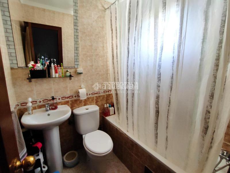 Foto e1917638-0124-4a97-8825-d351c63aa90e. Casa bifamiliare in Barriada de Andalucía - Ardila San Fernando