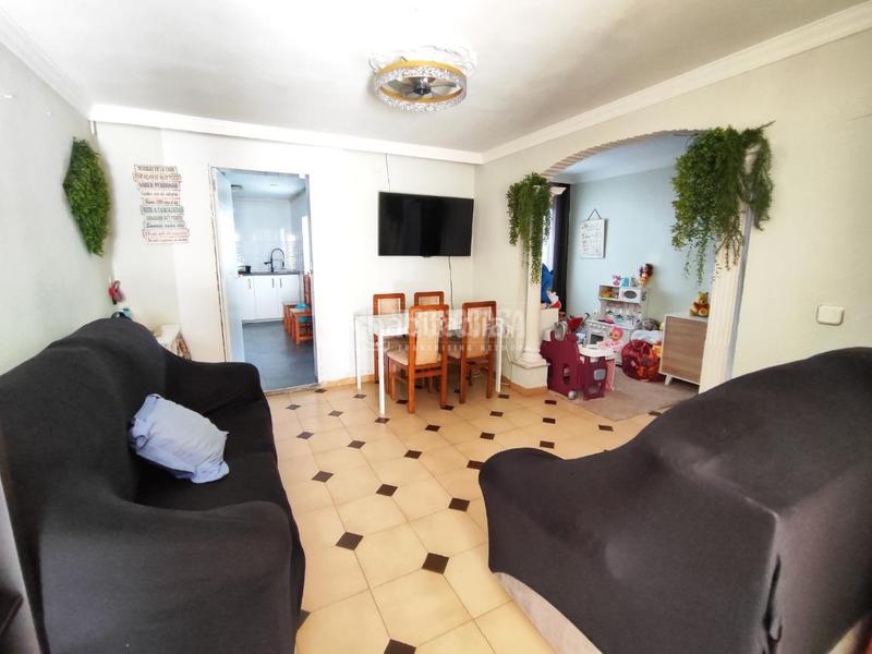 Foto ee6ea893-c3f2-47a5-b729-d4fccf35f97e. Casa bifamiliare in Barriada de Andalucía - Ardila San Fernando