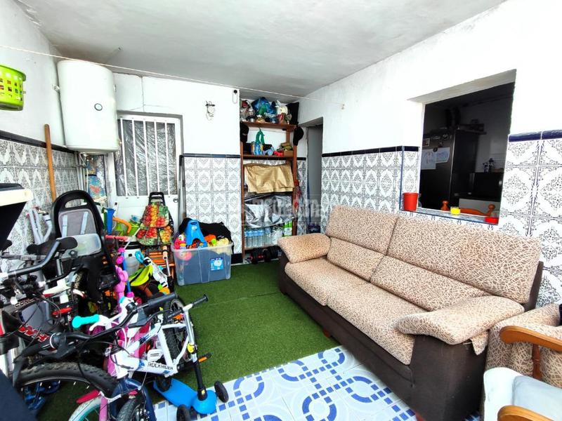 Foto f68398ee-1dbb-4257-9311-a9370ede4fa0. Casa bifamiliare in Barriada de Andalucía - Ardila San Fernando