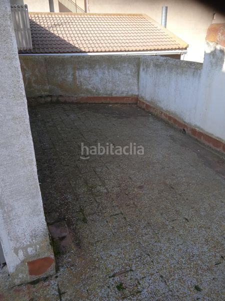 Foto 13001001-9405-4276-a25e-1d3be0a481bd. Casa amb xemeneia calefacció a Mallén