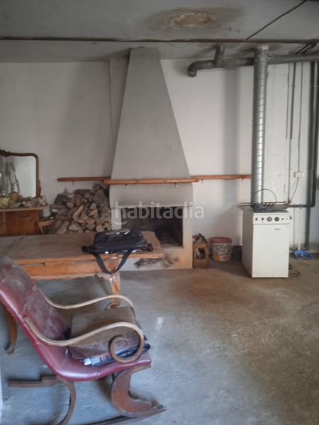 Foto a7bb7234-e4d1-4bdb-9e8c-fef3808febee. Casa amb xemeneia calefacció a Mallén