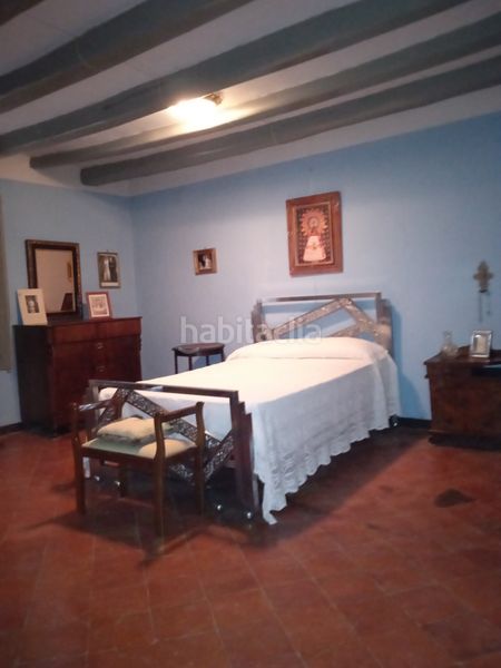 Foto 03b2538d-f7c4-49ce-97f9-e81ee1b5d781. Casa amb xemeneia a Alcalá de Ebro