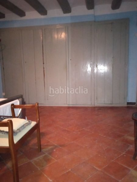 Foto 0e788fef-1e9c-41af-acc3-a22f86a8b284. Casa amb xemeneia a Alcalá de Ebro