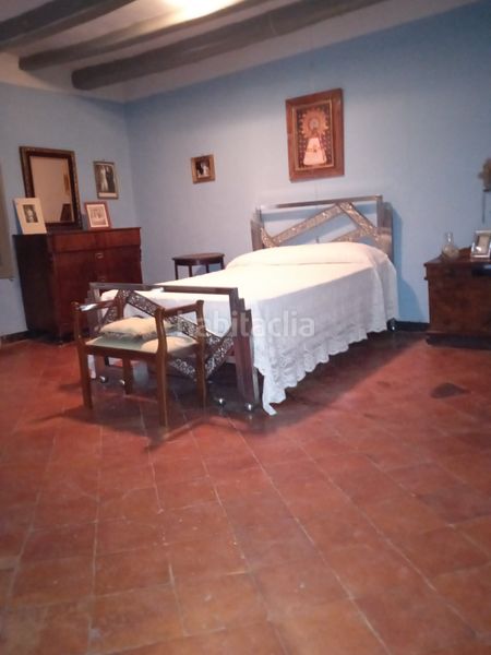 Foto 3d85d6be-da4c-45e5-8284-c2c458a9cd21. Casa amb xemeneia a Alcalá de Ebro