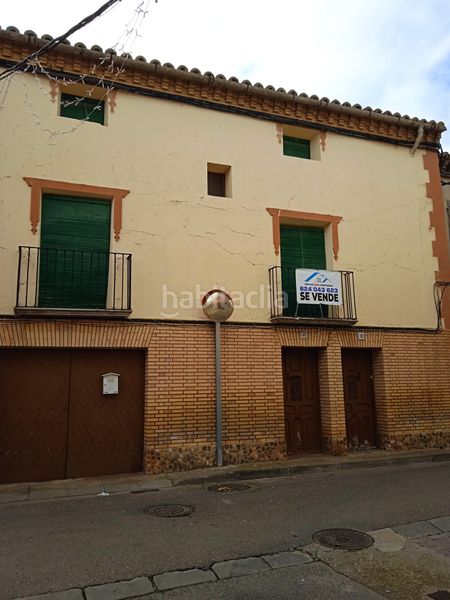 Foto 851c9b74-5f66-4531-b7a7-b8cfa6f8e042. Casa amb xemeneia a Alcalá de Ebro