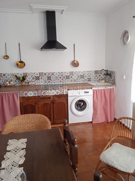 Foto 9780a656-1ea0-481f-a200-501d61783a05. Casa amb xemeneia a Alcalá de Ebro