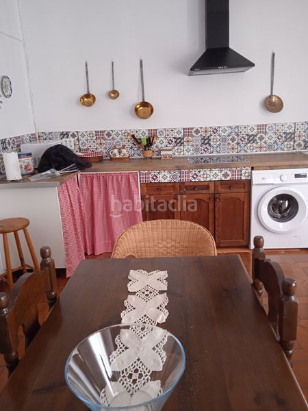 Foto e5e10a56-2fff-4cb9-97da-e6ea2548b0e2. Casa amb xemeneia a Alcalá de Ebro