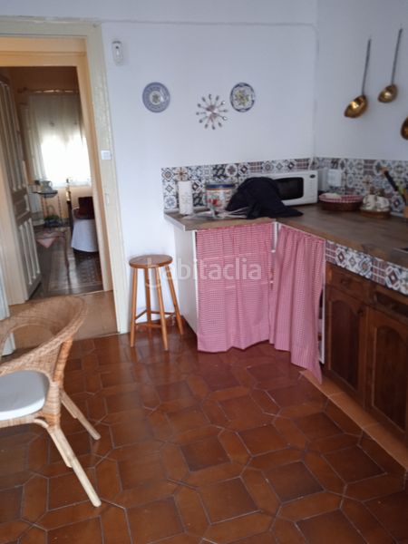 Foto f23c6a77-9529-45fa-9f79-133ac6196f46. Casa amb xemeneia a Alcalá de Ebro