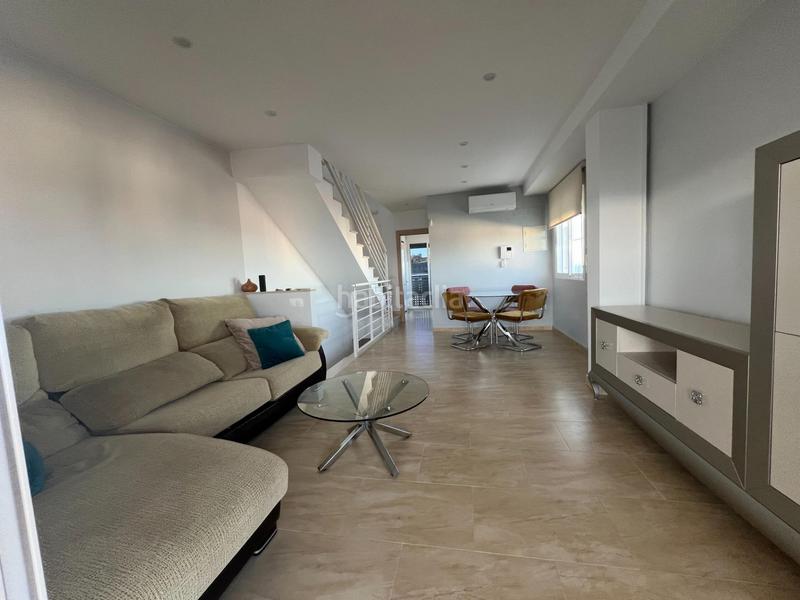 Foto 47a88cfb-b2b7-4e1e-bd14-b24dc7b2a68d. Casa adossada amb calefacció aparcament piscina a Cullera