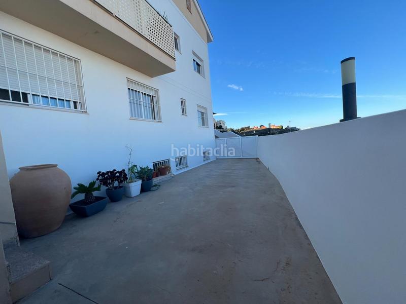 Foto f6f2532b-6d36-467f-84c2-3ac61346405a. Casa adossada amb calefacció aparcament piscina a Cullera
