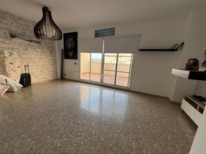 Foto a3a96b30-04bc-48c9-8206-5789505c2572. Location attique avec parking piscine dans Valterna Paterna