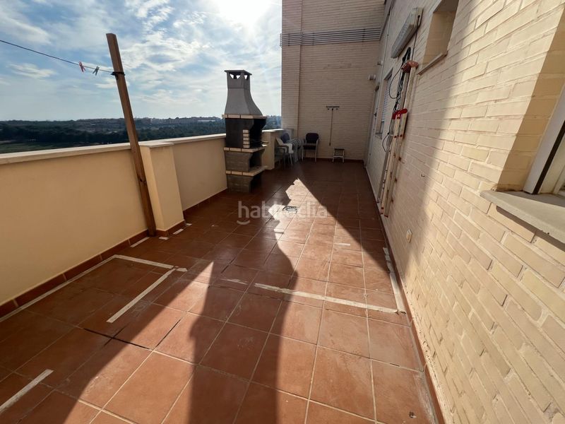 Foto 5bbe0ca8-1b9a-420b-b790-500ef96d5702. Lloguer àtic amb aparcament piscina a Valterna Paterna