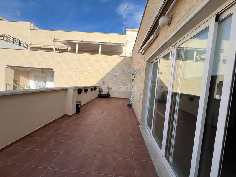 Foto 7ac3d14c-1f87-4f0a-9bf3-4c4546c23470. Lloguer àtic amb aparcament piscina a Valterna Paterna