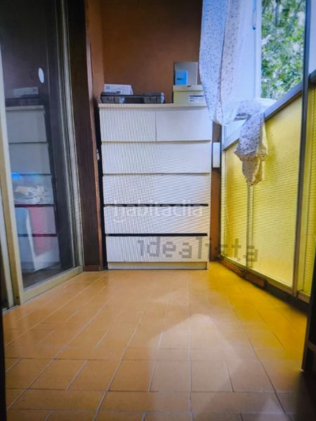 Foto 2db03031-9a9f-455a-bac8-9cd9dabaa9ce. Pis amb xemeneia calefacció a Sant Martí de Provençals Barcelona