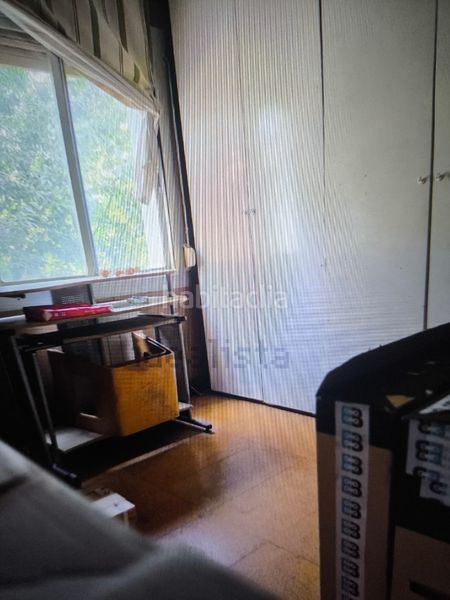 Foto 60192835-4133-4ae1-8c6a-c9a9945f7e4e. Pis amb xemeneia calefacció a Sant Martí de Provençals Barcelona