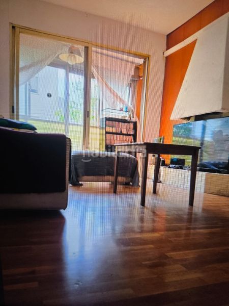 Foto a4bbf690-746e-490e-b54a-63a14685128b. Pis amb xemeneia calefacció a Sant Martí de Provençals Barcelona