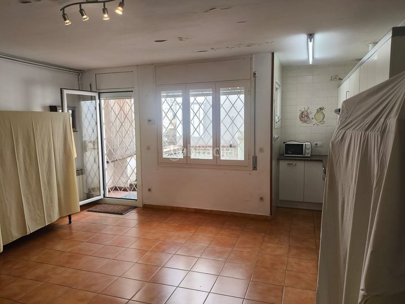 Foto babdd03a-a208-4d22-ad16-bbe87e496b05. Casa adossada amb xemeneia calefacció a Caldes d´Estrac