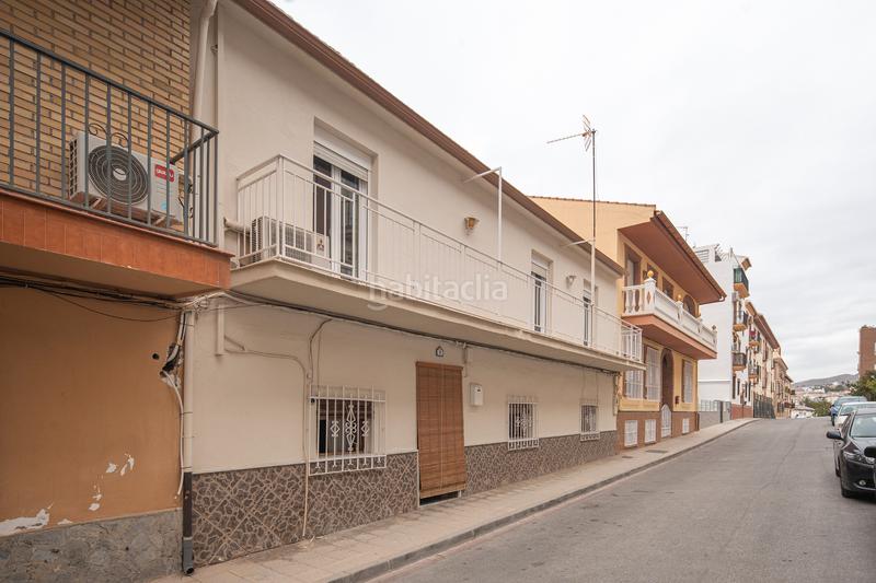 Foto c53eae41-5326-4d56-98d1-211c0c5c19d2. Casa adosada chalet adosado en venta en la zubia en Zubia (La)