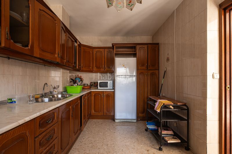 Foto 20dc78af-6cca-49ff-8800-862e18e188bb. Casa aparellada amb xemeneia aparcament a Lancha del Genil Granada