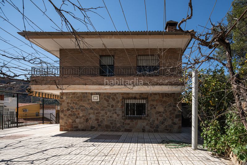 Foto 499e2a26-144f-4f17-b650-4fdf8f0745e0. Casa aparellada amb xemeneia aparcament a Lancha del Genil Granada
