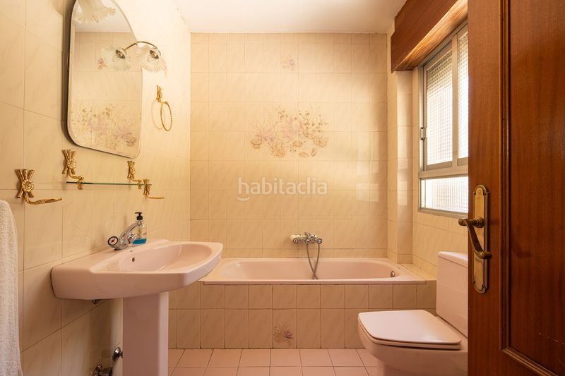 Foto a78c6b76-a91c-44c1-bc2e-6ee11ddfe5ef. Casa aparellada amb xemeneia aparcament a Lancha del Genil Granada