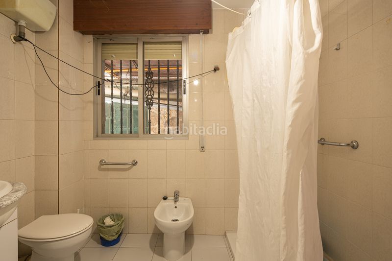 Foto dd29e7b6-3635-4cbb-9d0d-28a4aea93f50. Casa aparellada amb xemeneia aparcament a Lancha del Genil Granada