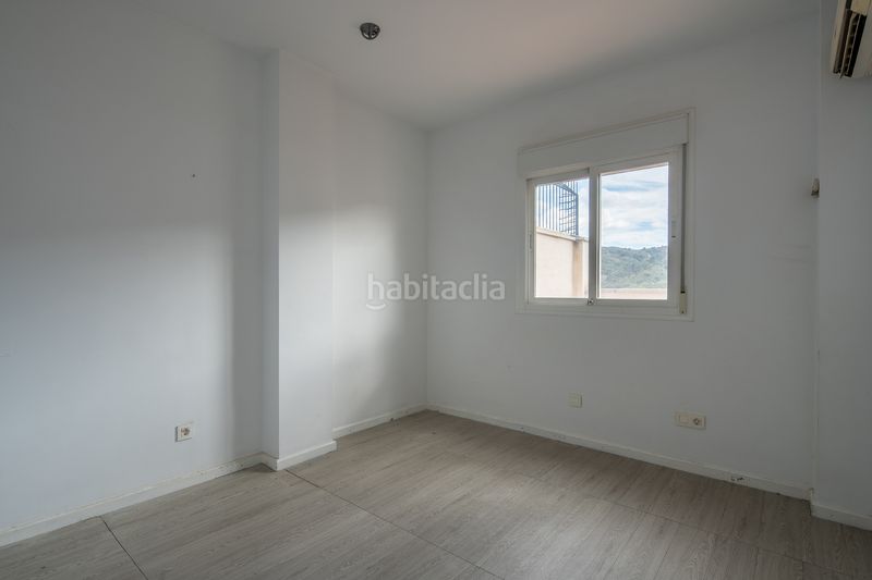 Foto 1c1cd09a-d85e-49cd-9236-c03cfc05bc84. Pis amb aparcament a Cenes de la Vega