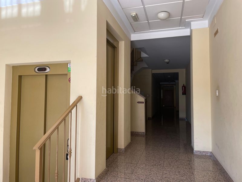 Foto 5a461a8c-78be-4734-954d-e8c2b1ca4ef8. Pis amb aparcament a Cenes de la Vega