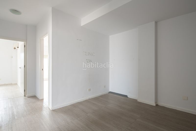 Foto cca2216c-fbeb-4d12-ab9b-d409e1921ac7. Pis amb aparcament a Cenes de la Vega