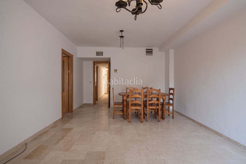 Foto 084fe197-7ad7-497e-a826-e7cce83b6333. Àtic amb aparcament a Güéjar Sierra