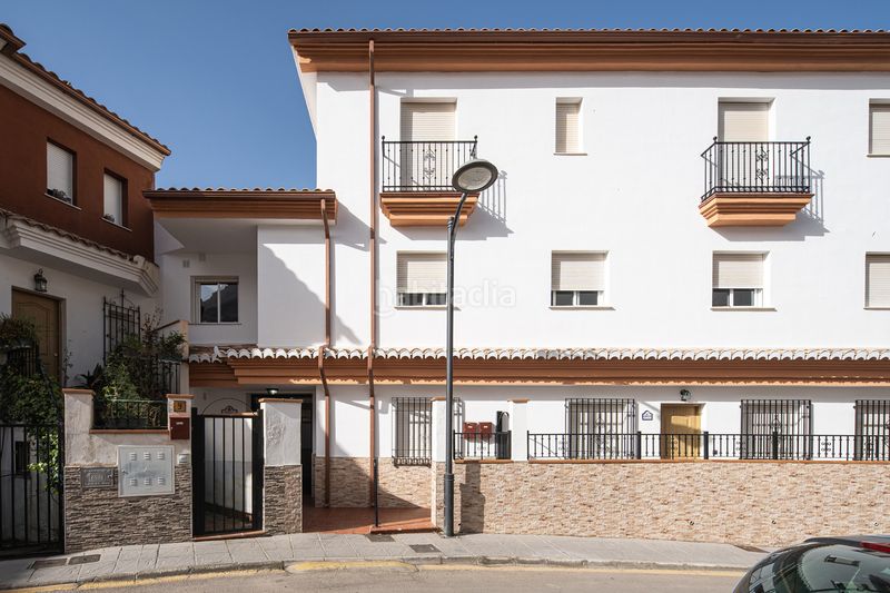 Foto fe9177ce-b956-4828-b3d7-0cd7571ea905. Piso en Güéjar Sierra