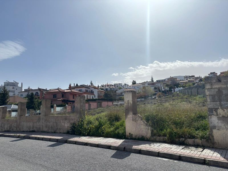 Foto c2589064-e66e-46be-85e9-496661744a56. Terreny residencial a Barrio de la Vega Monachil