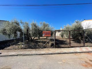 Terreny residencial  Calle guadix. Terreno en venta en calle guadix