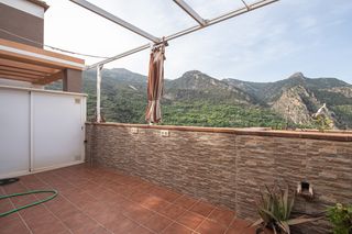 Pis  Calle los huertos. Luz, amplitud y vistas que enamoran en güéjar sierra