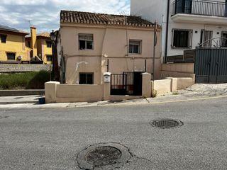 Casa aparellada  Calle chorreras. Casa pareada en la zubia