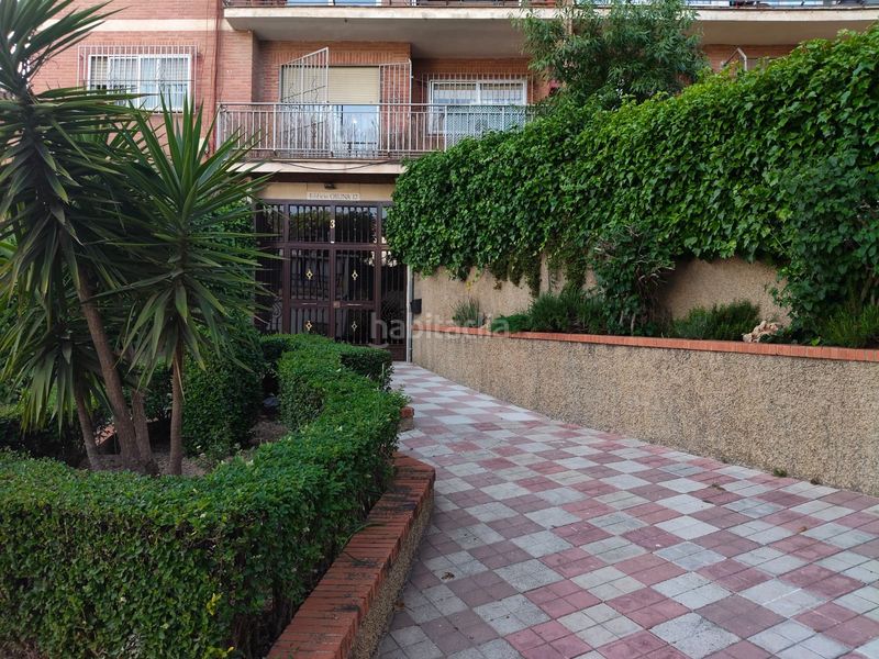 Foto e6f0b3a4-1d3c-4c02-a4f7-c132a87e5263. Pis a Campo Verde Granada