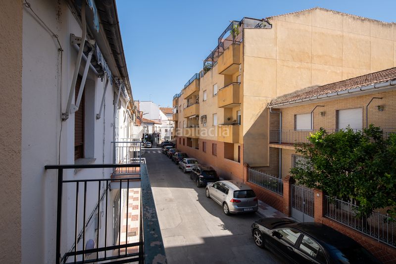 Foto 5bec9ded-2ced-4907-be81-ab7f8a58db8e. Casa adossada amb aparcament a Maracena