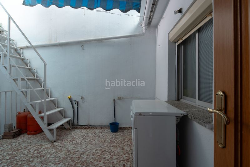 Foto cce2315e-0189-4ced-b3fb-beb30d5048c8. Casa adossada amb aparcament a Maracena