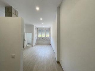 Ground floor in Joaquina Eguaras. Piso en venta — zona cartuja, granada