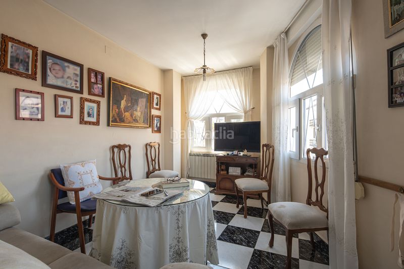 Foto 1bd63b40-1252-4164-92c1-14f65fd017f7. Casa pareada venta de edificio mixto en la zubia en Zubia (La)