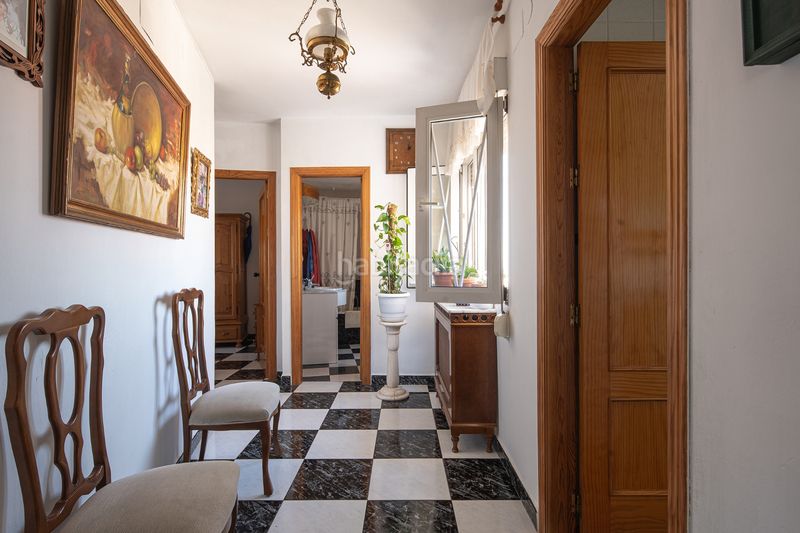 Foto 1de0eb1d-d391-4a20-9c6e-0b2b61d1880a. Casa pareada venta de edificio mixto en la zubia en Zubia (La)