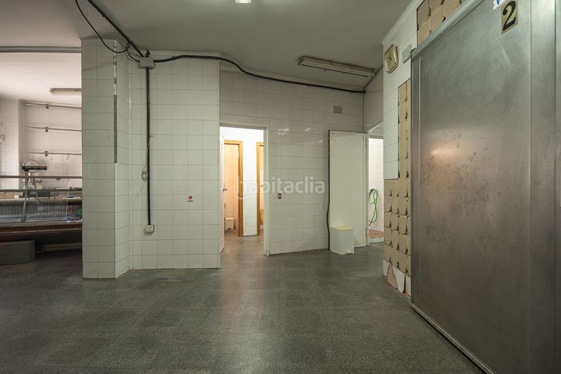 Foto 28100a4a-bc76-4a29-9dd4-e00bc6ab7927. Casa pareada venta de edificio mixto en la zubia en Zubia (La)