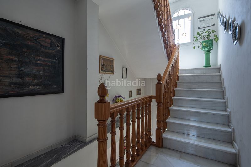 Foto cbb6647a-c78e-44bc-af0c-cfba42f13a1a. Casa pareada venta de edificio mixto en la zubia en Zubia (La)