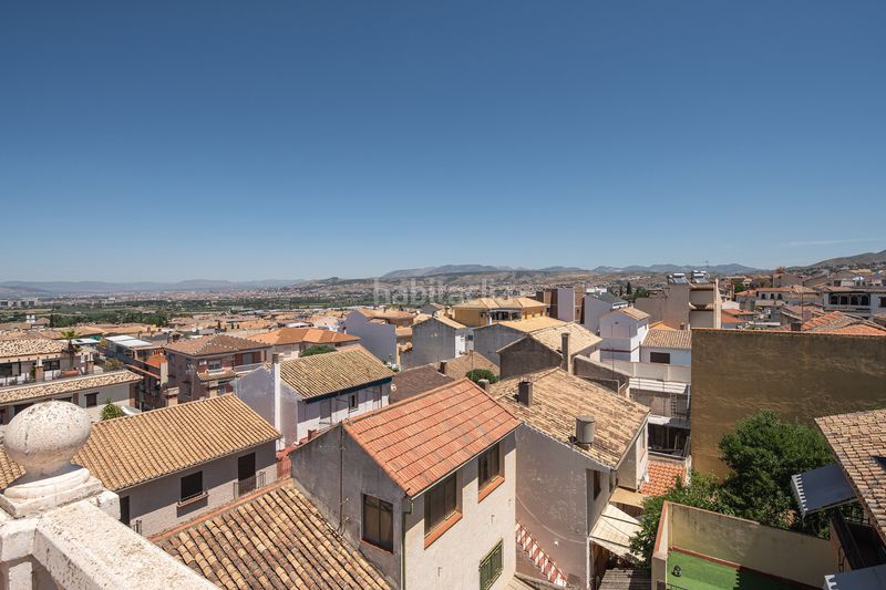 Foto fdc35b3b-c2a2-49dc-a96a-0d5839de2a90. Casa pareada venta de edificio mixto en la zubia en Zubia (La)