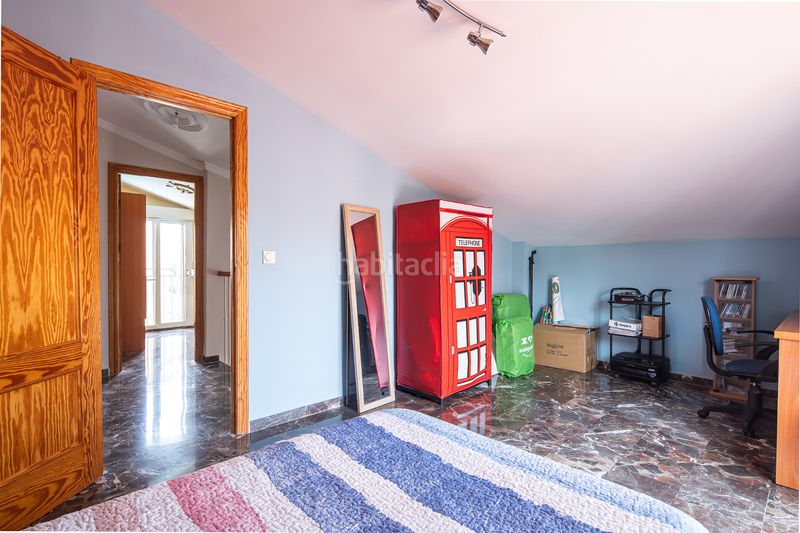 Foto a332c810-6e7b-4fac-bcb0-b1a732c92bd6. Maison jumelée avec cheminée parking piscine dans Huétor Vega