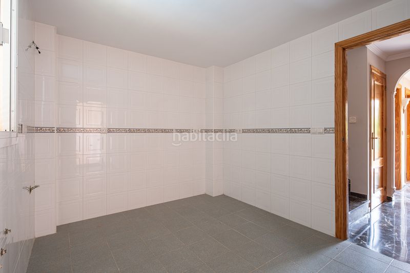Foto e55310ab-0af1-465c-b5be-3525fa3dc7d6. Maison jumelée avec cheminée parking piscine dans Huétor Vega