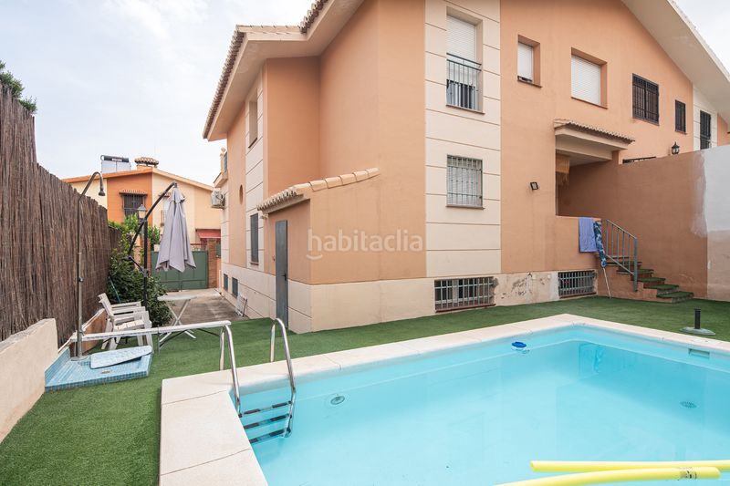 Foto f05b8e6b-8afb-4729-b79a-ddbddd2ddfcc. Maison jumelée avec cheminée parking piscine dans Huétor Vega