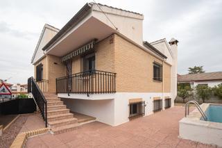 Xalet a Cájar